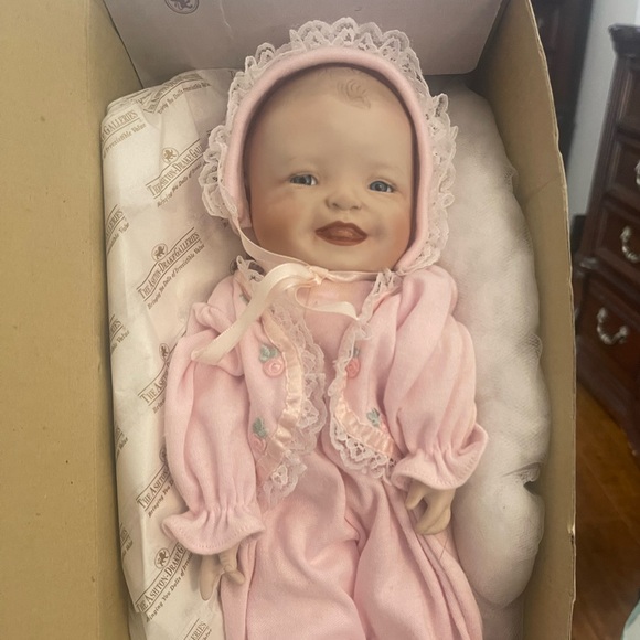 ashton drakes Other Vintage Ashton Drake Meagan Rose Porcelain Doll